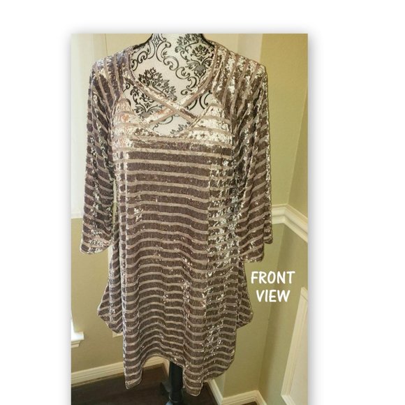 WOMEN'S BOUTIQUE TUNIC TOP WITH POCKETS- SIZE 1XL - Picture 1 of 4